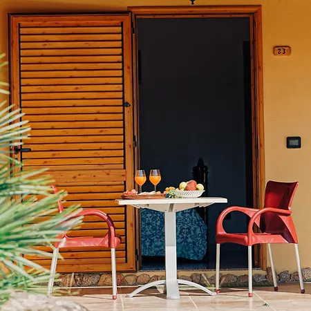 Rocce Bianche - Porticato Farm stay Arbus